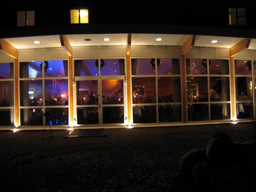 Hotel Hehrne Kok & Konferens Венерсборґ Екстер'єр фото